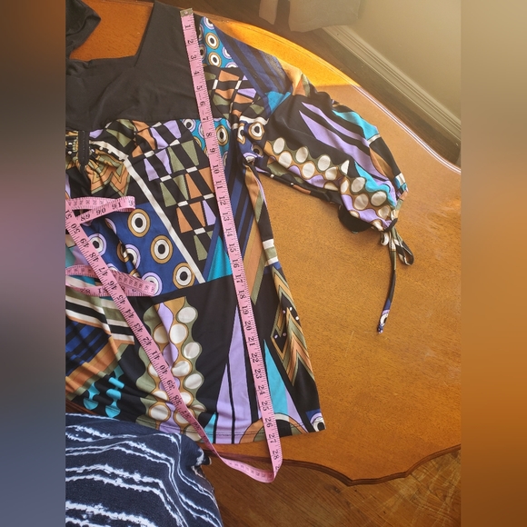 J.T.B women top - Picture 2 of 10